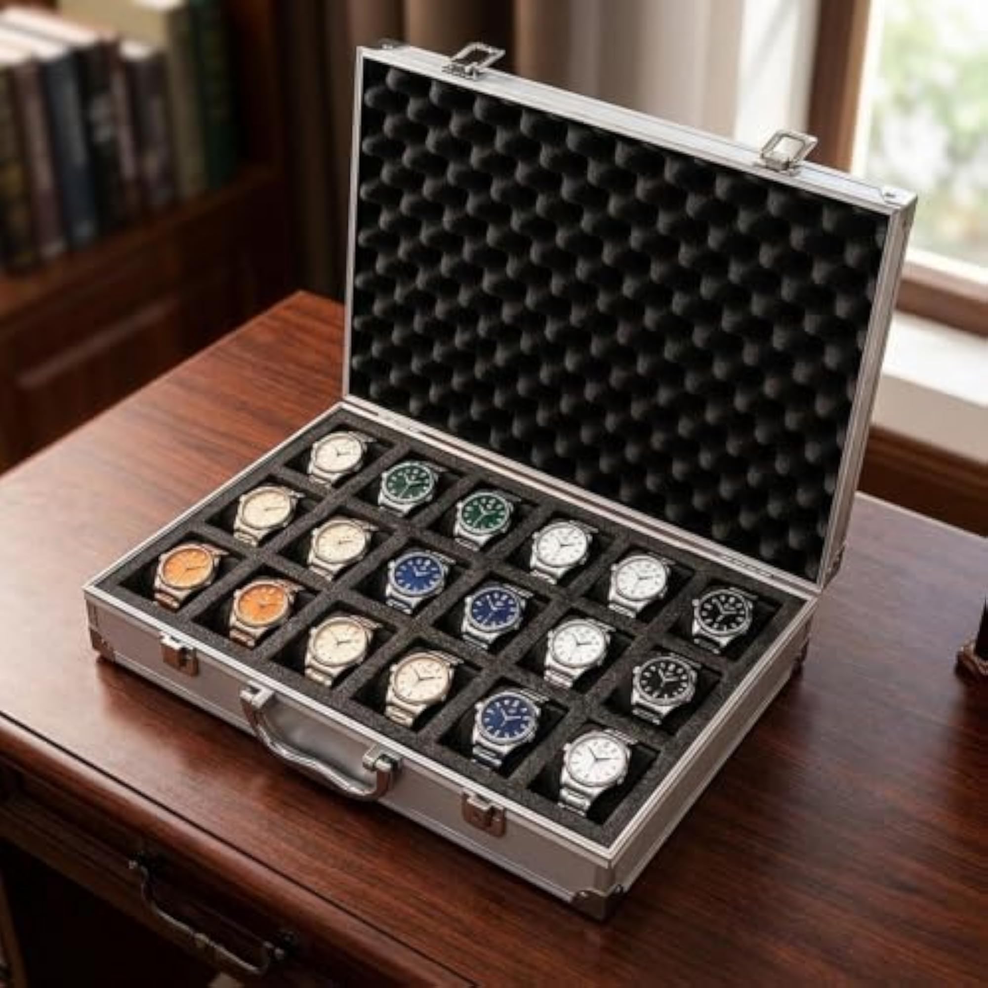 Shockproof Watch Box for Men and Women, 18 Slots